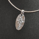 СРЕБЪРЕН МЕДАЛЬОН С ОВАЛНА ФОРМА, РЪЧНА ИЗРАБОТКА